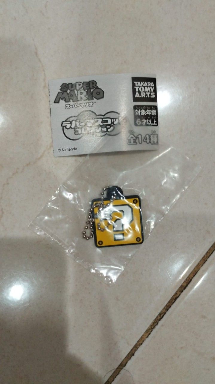 Gashapon Super Mario rubber Mascot (Box ?)