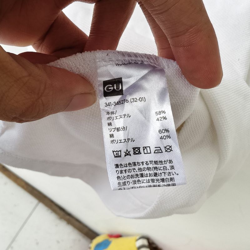 UNIQLO GU KAOS Kerah Polo Putih S