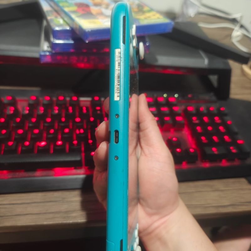 [HYBRID AUCTION] Nintendo Switch Lite 2019