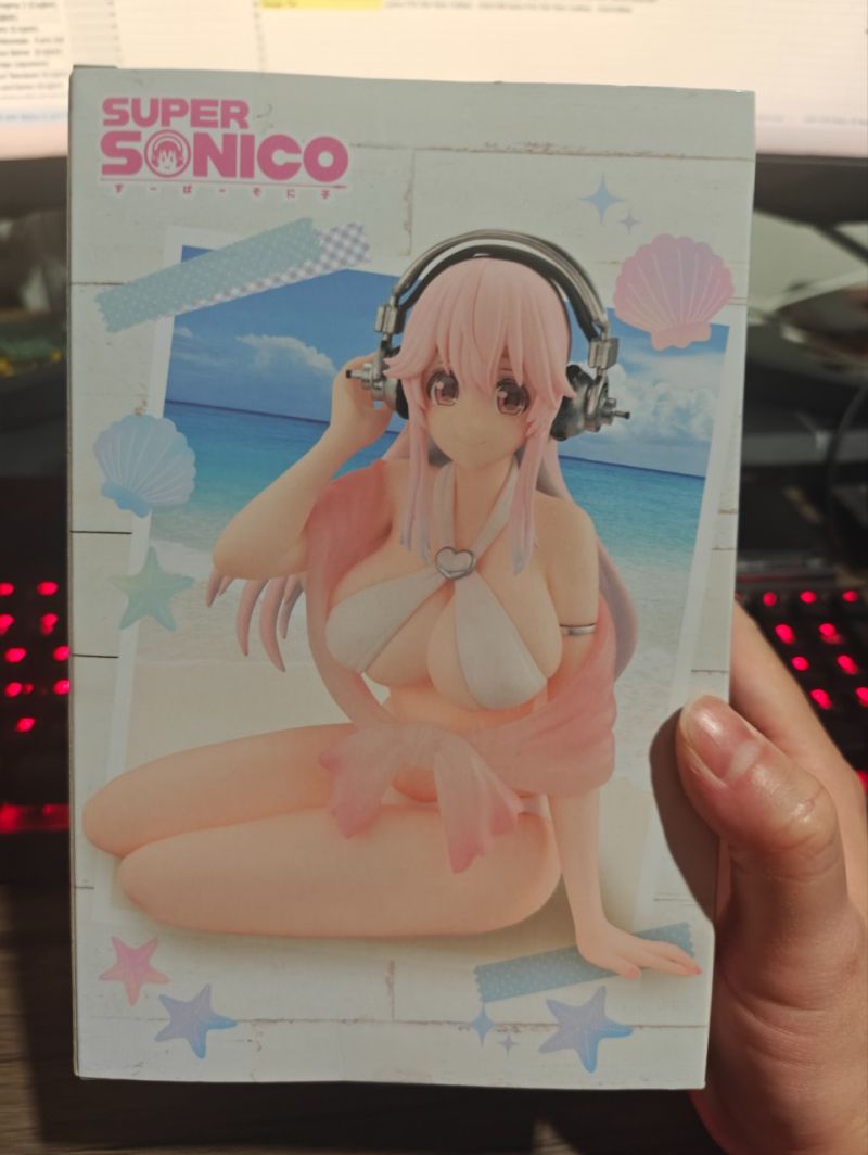 Noodle Stopper Figure White Bikini ver Super Sonico