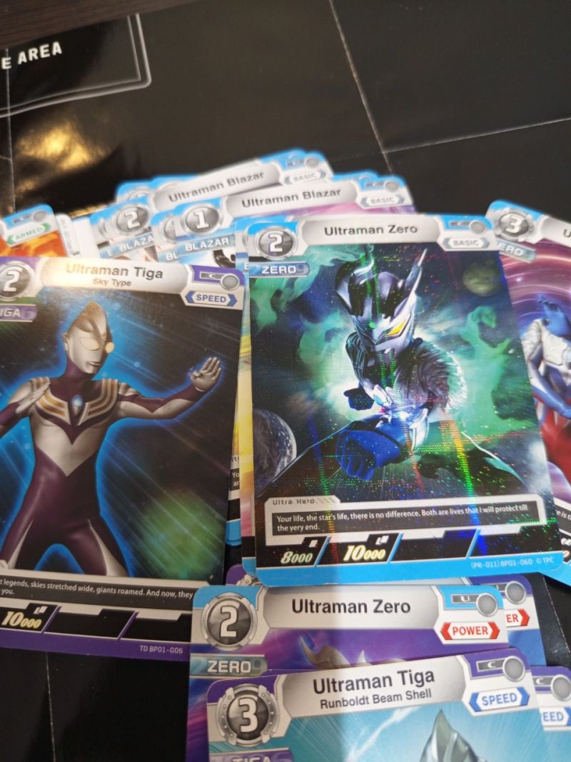 Ultraman Card Game (ENG)