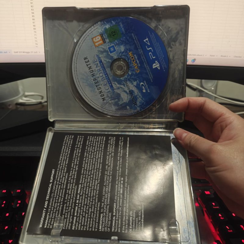 [HYBRID AUCTION] Master Edition PS4 Game Monster Hunter Iceborne