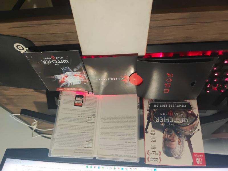 HYBRID AUCTION GAP 510 Nintendo Switch Game The Witcher 3 Wild Hunt Complete Edition