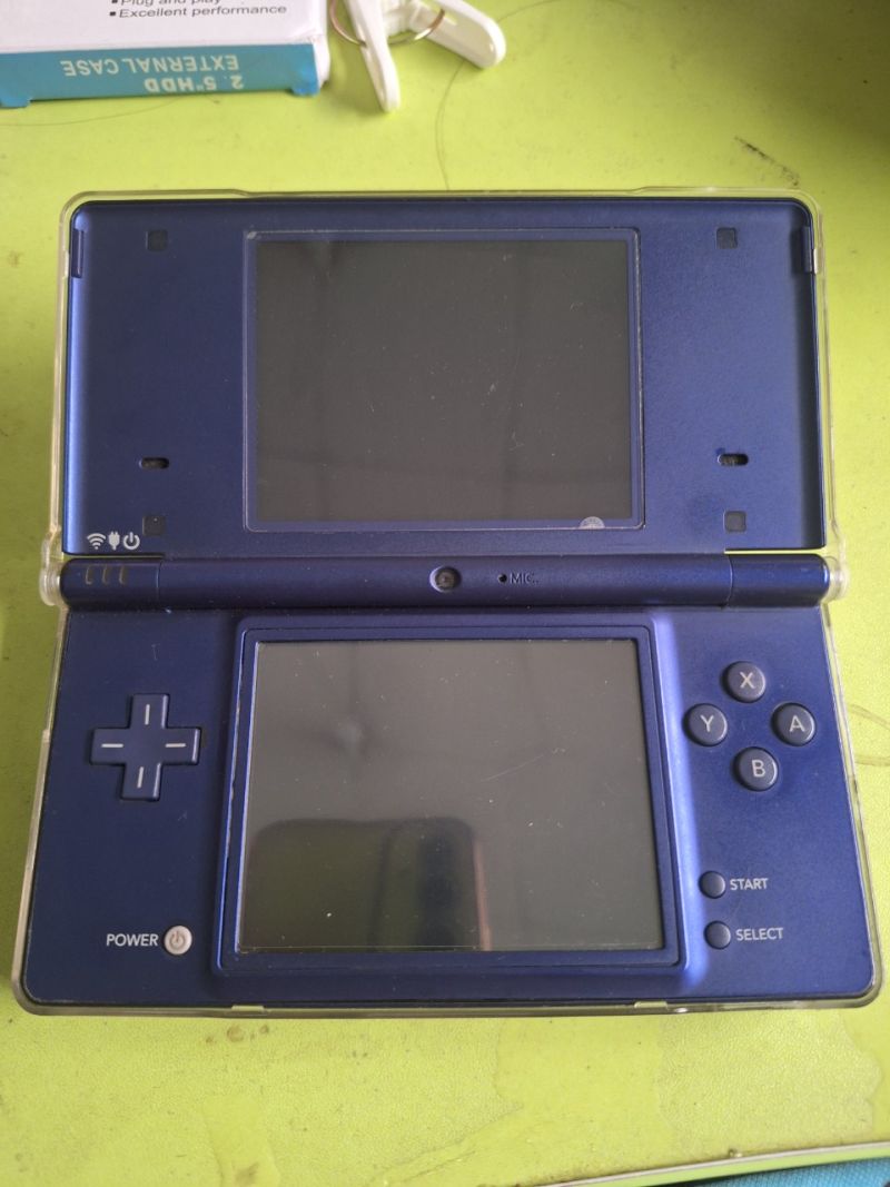 Nintendo DSi Reguler