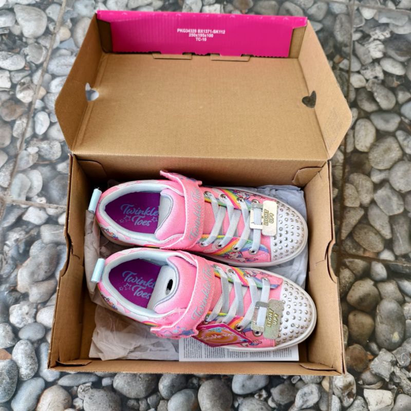 Sepatu Anak Skechers Twinkle Toes – Nyala Saat Dipakai (Light-Up)!