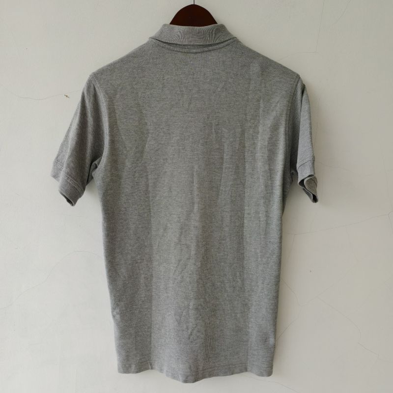 UNIQLO KAOS Kerah Polo Abu-abu