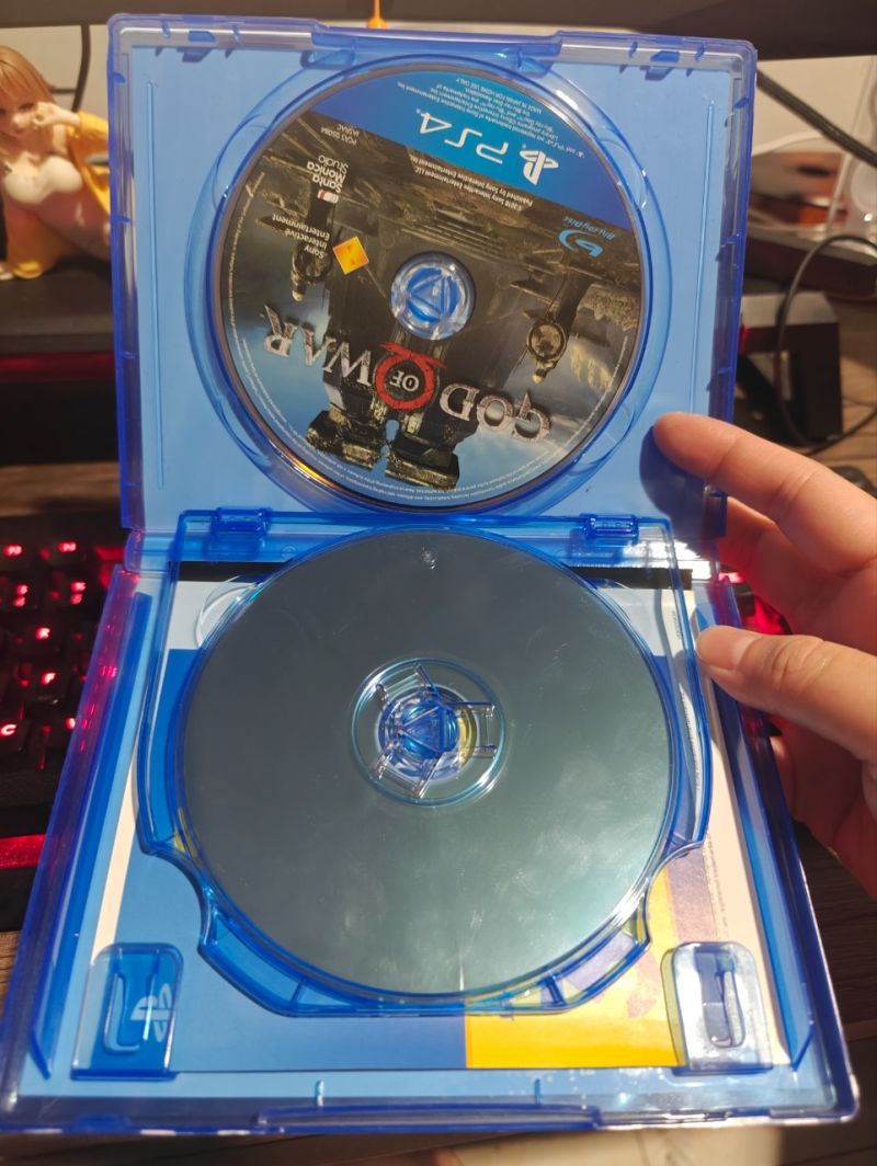 PS4 Game Bundle God of War dan Horizon Zero Dawn