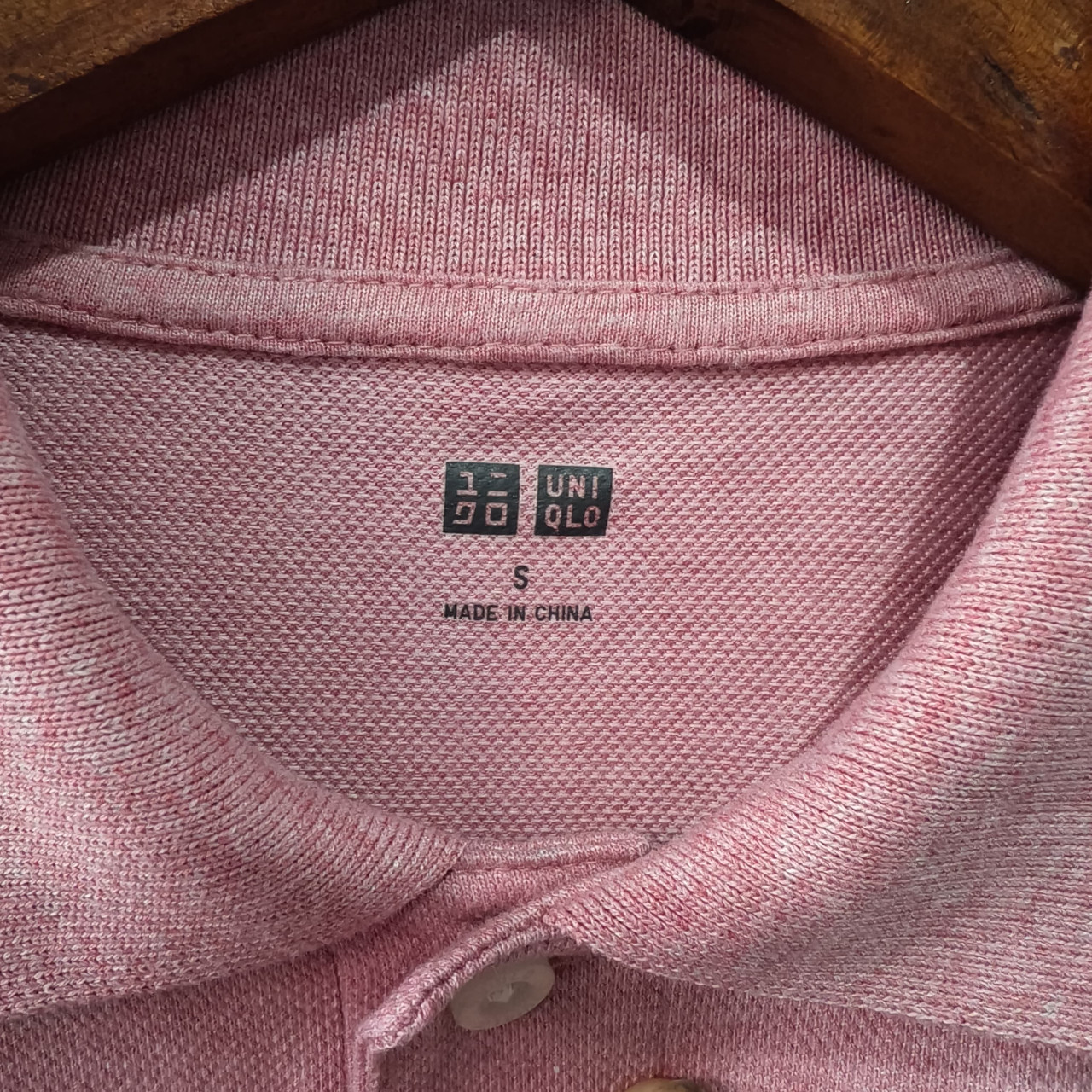 UNIQLO KAOS Kerah Polo Pink Slimfit