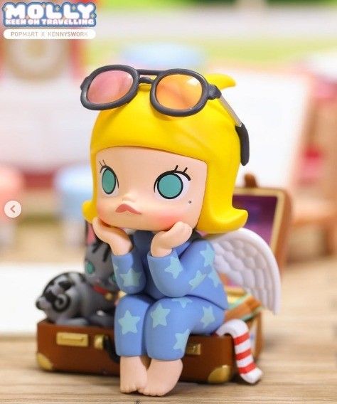 Pop Mart Molly Keen on Travelling