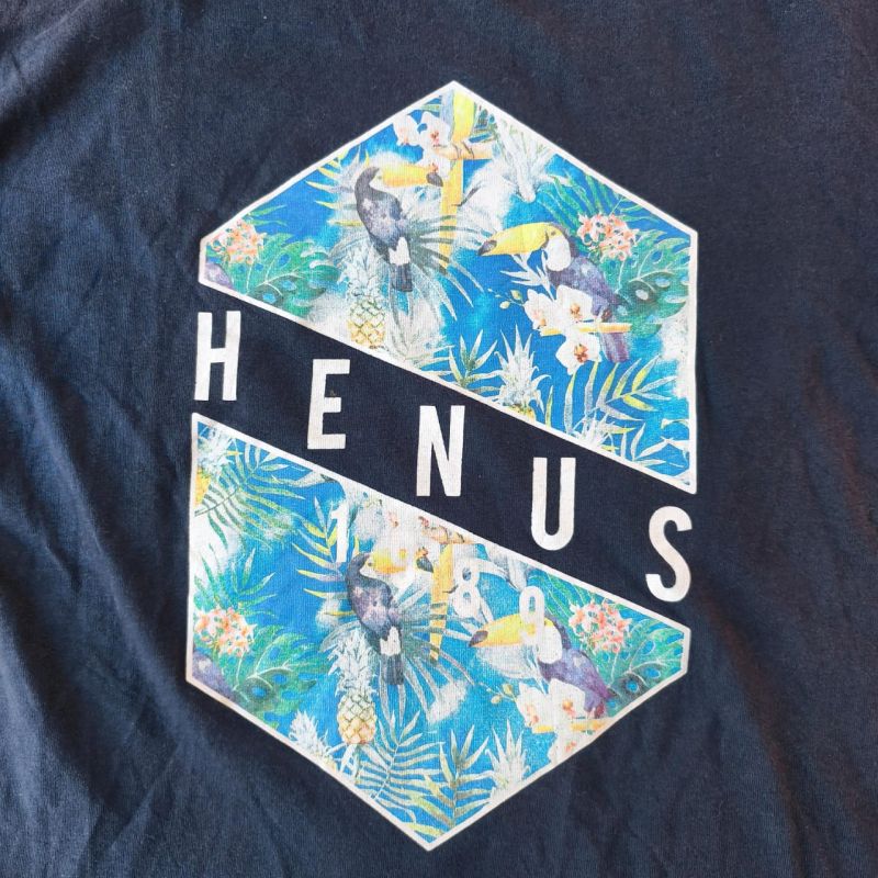 Kaos Henus Motif Tropical Birds Navy Size 95 (Fit M–L)