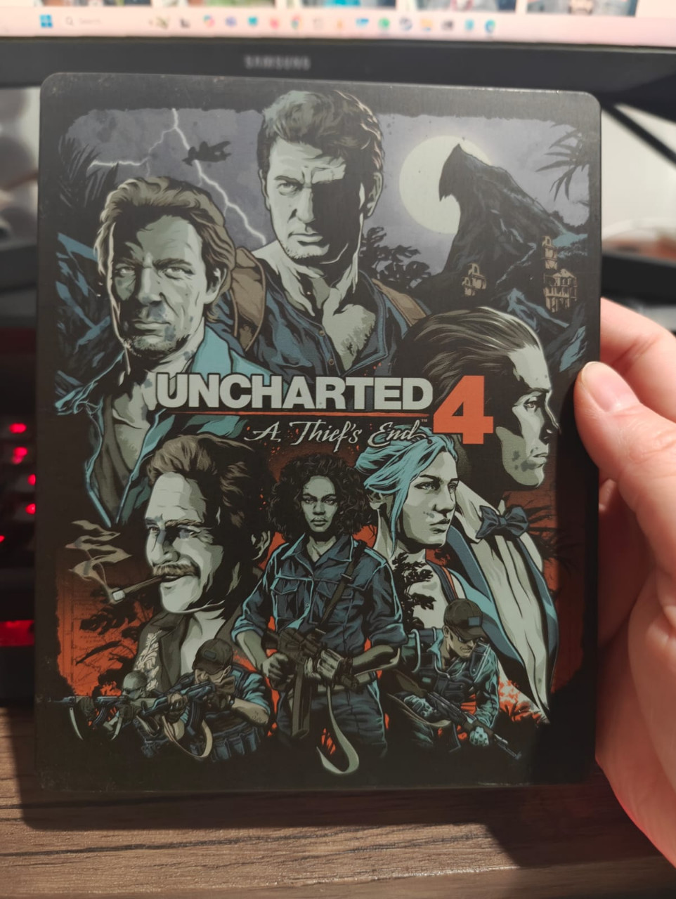 PS4 Game Uncharted 4 Steelcase Edition