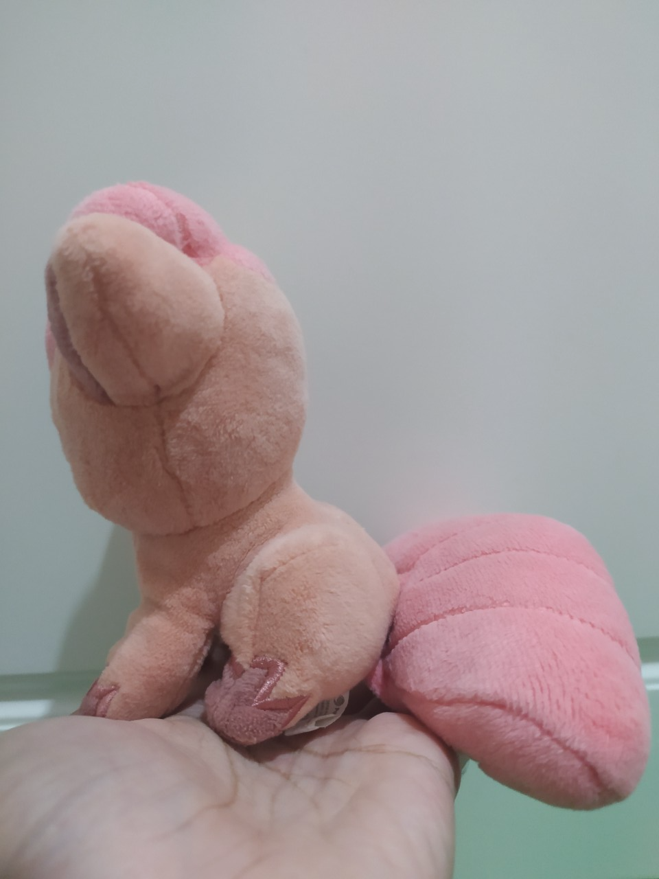 Pokemon Vulpix versi Ditto Pokemon Center Plush