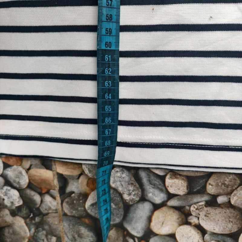 Kaos TOPTEN Stripe Hitam Putih Size 95 (Fit M-L) – Preloved